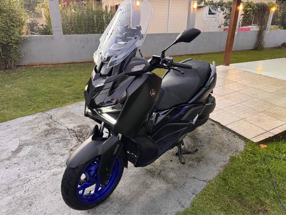 YAMAHA XMAX 300 CONNECTED ABS YAMAHA XMAX 300 CONNECTED ABS